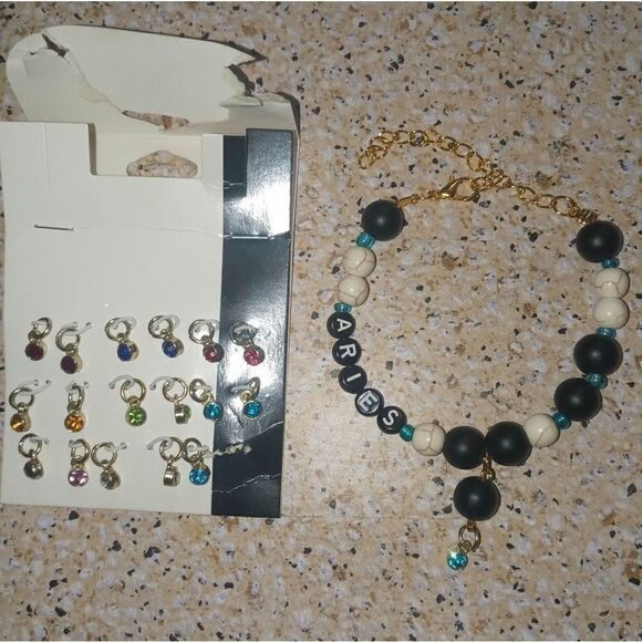 Customize charm bracelet   - Picture 7 of 10